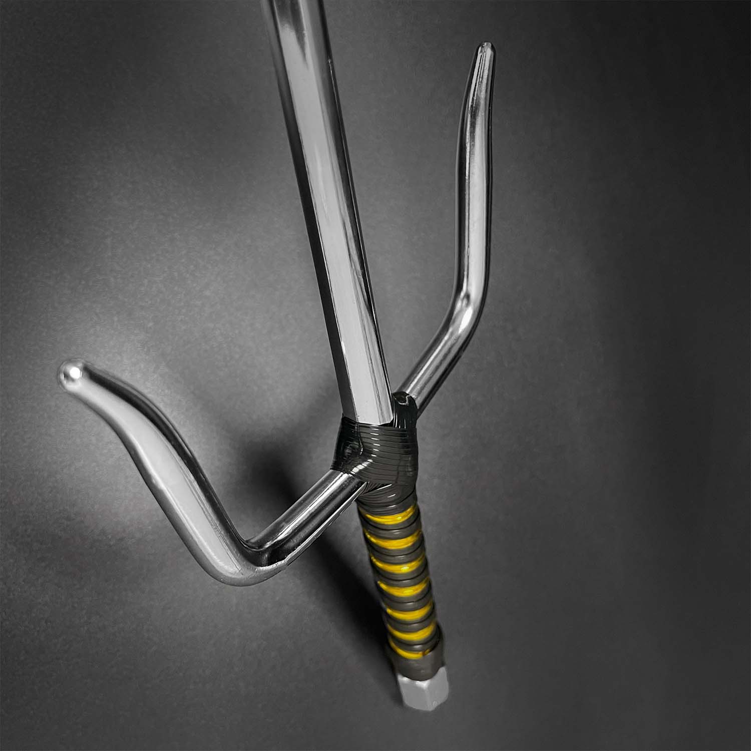 19" Chrome Sai with Black & Gold Plastic Wrapped Handle - Image 3