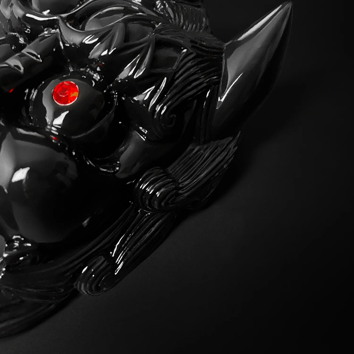 Decorative Black Demon Face Sai Holder - Image 4