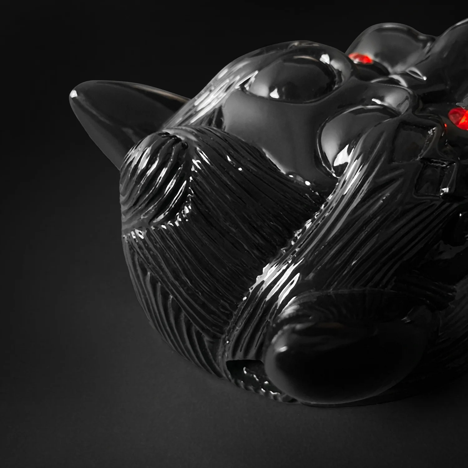 Decorative Black Demon Face Sai Holder - Image 6