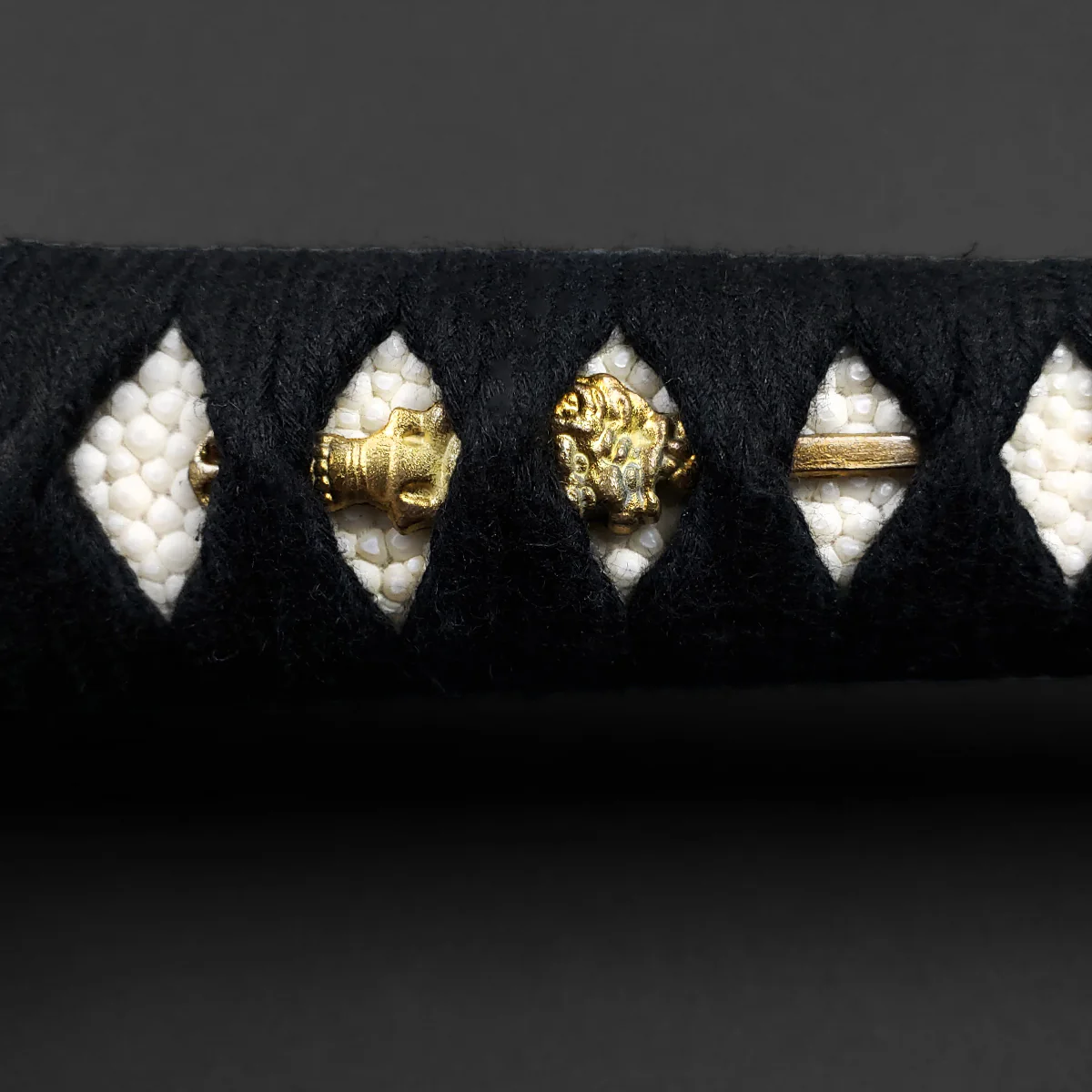 Musashi "Infinity Ring" Black Katana - Image 10