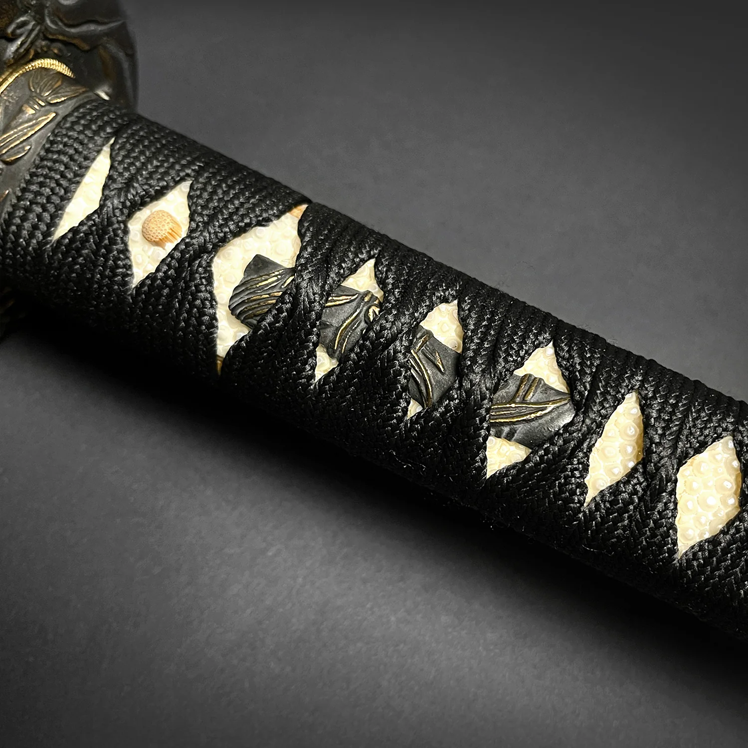Musha Black "Bamboo & Plum Flower" Katana - Image 7
