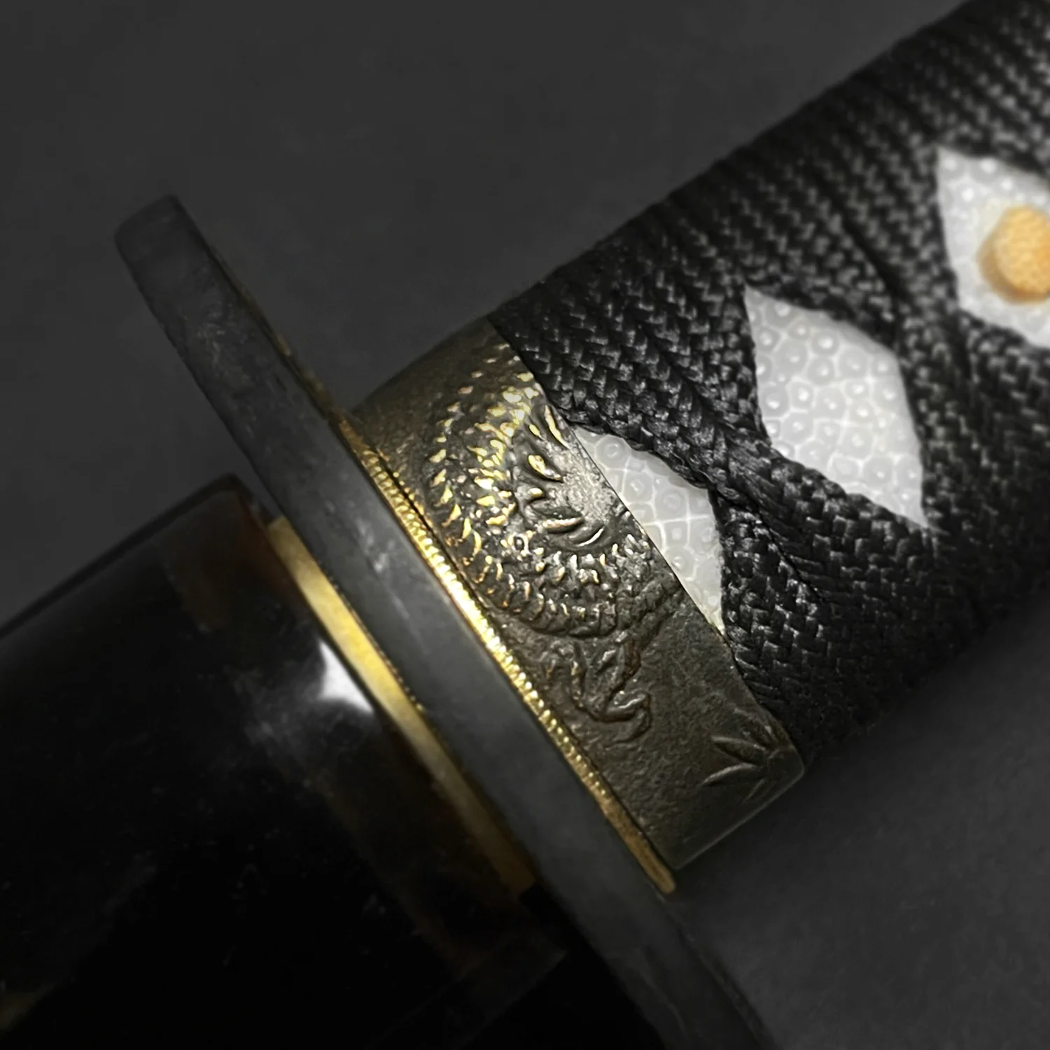 Musha “Black Pearl Dragon” Katana. - Image 5