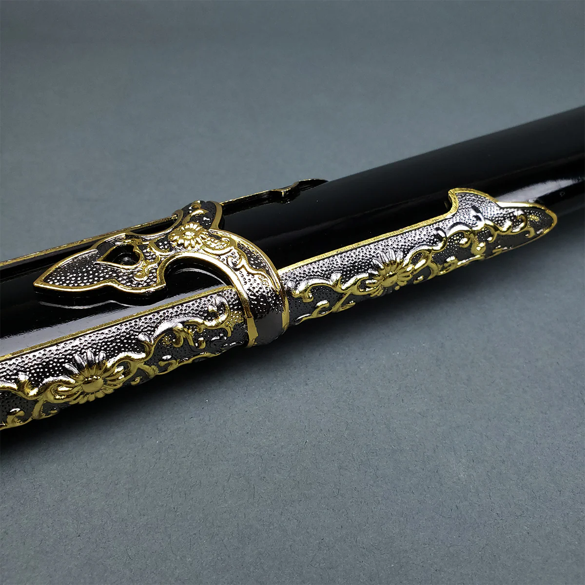 Musha Ceremonial Jintachi Katana (Black) - Image 4