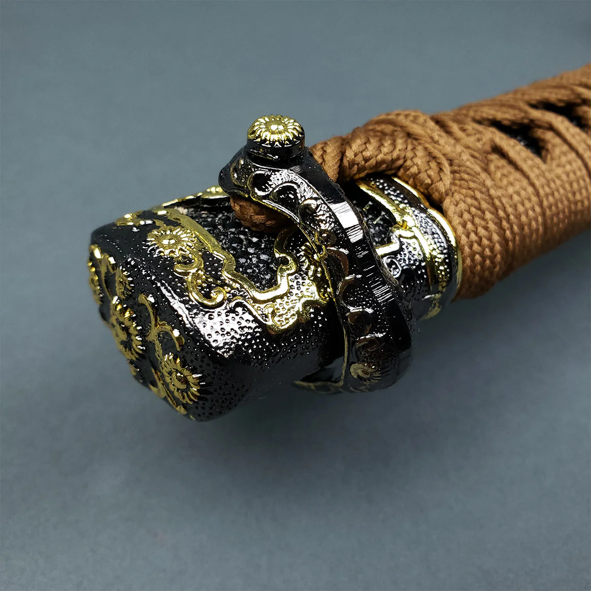 Musha Ceremonial Jintachi Katana (Gold) - Image 7